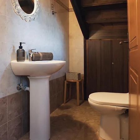 Kidoni Villa *