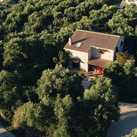 Kidoni Villa *